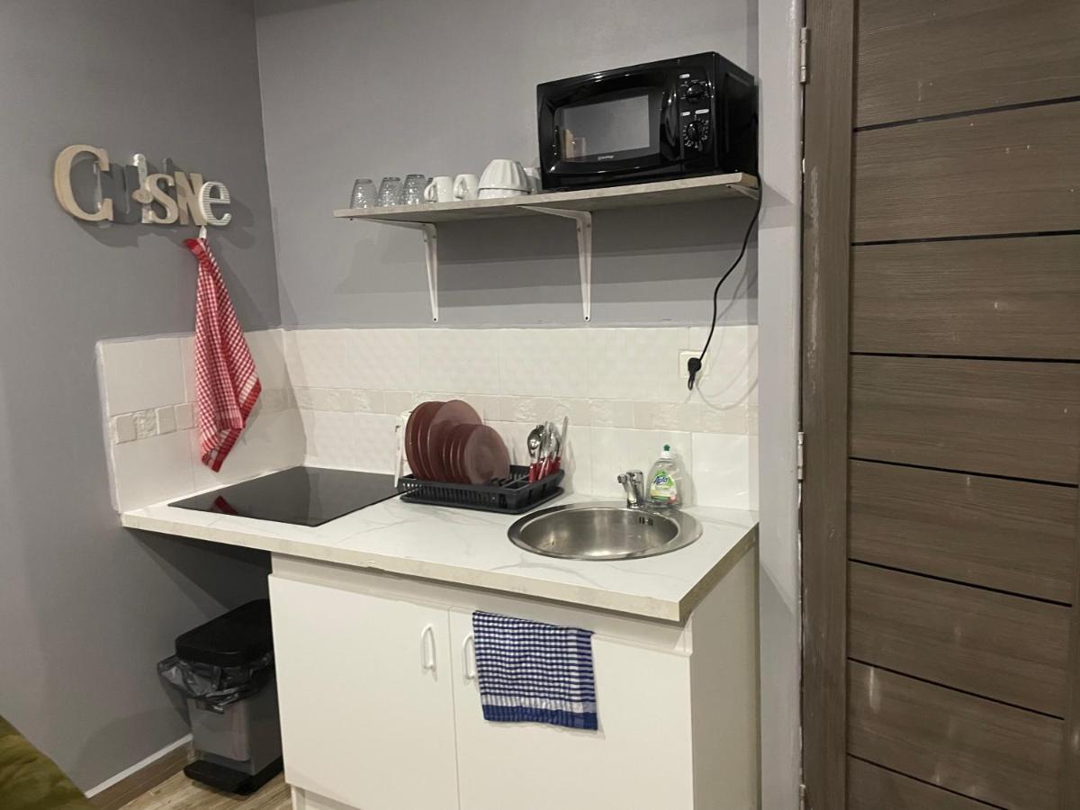Pelaka Confort Pamandzi Ngoại thất bức ảnh